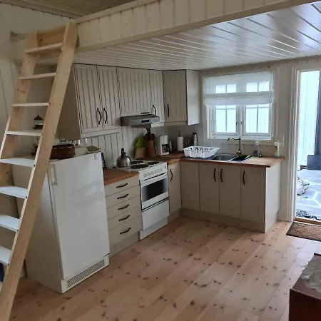 Sjarmerende Stabbur, Pa Gardstun, Perfekt For 2 Kragerø