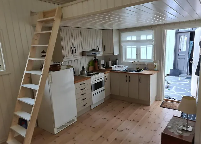 Sjarmerende Stabbur, Pa Gardstun, Perfekt For 2 Kragerø