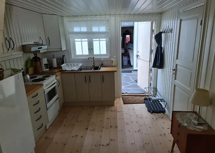 Sjarmerende Stabbur, Pa Gardstun, Perfekt For 2 Kragerø