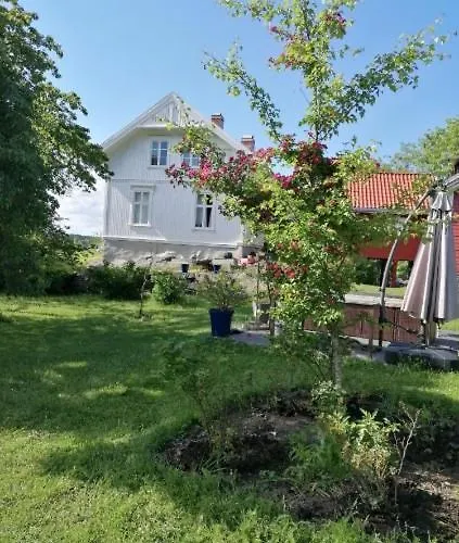 Casa de Férias Sjarmerende Stabbur, Pa Gardstun, Perfekt For 2 Kragerø